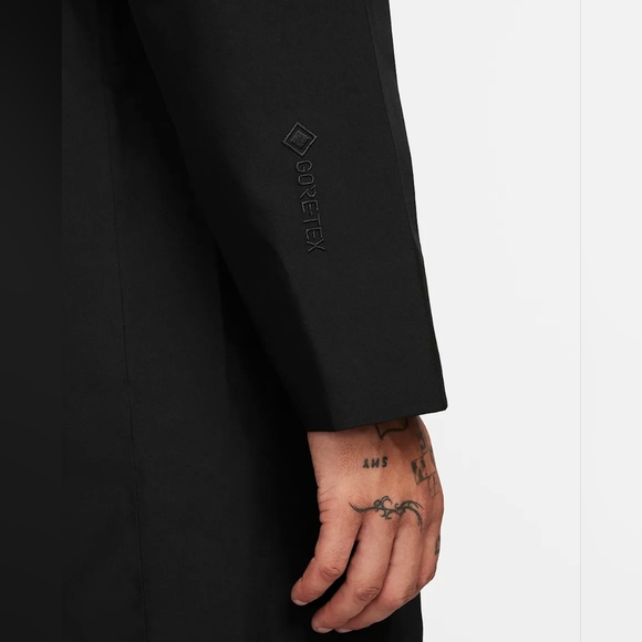 NIKE SPORTWEAR STORM-FIT ADV GORETEX PARKA - Picture 3 of 12